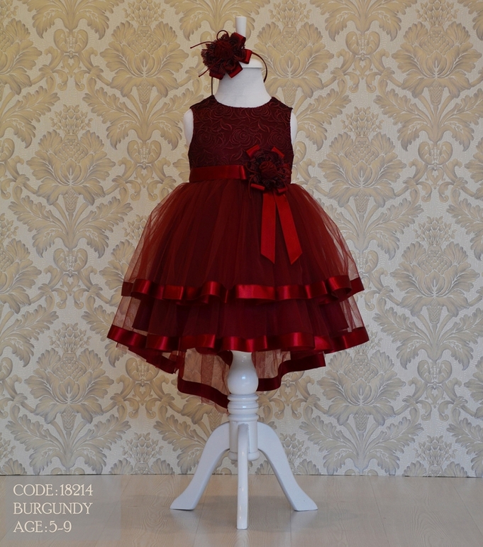 http://detti-konfetti.ru/shop/tovary-dlya-devochek/prazdnichnaya-odezhda/