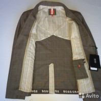 Продаю новый костюм Hugo Boss на 12 лет