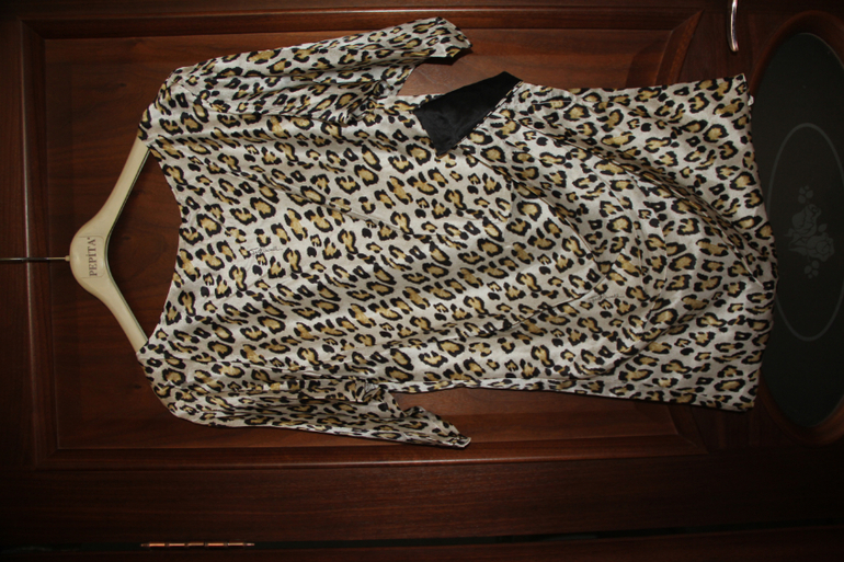 Платья Just Cavalli , Gucci , Dolce & Gabbana.