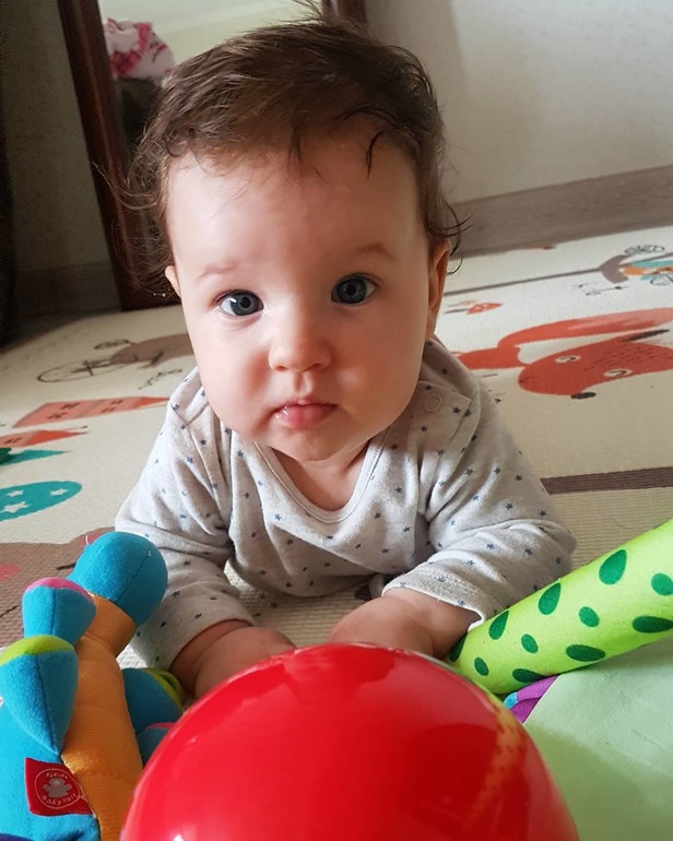 Малышу 2 месяца развитие и как заниматься с ним