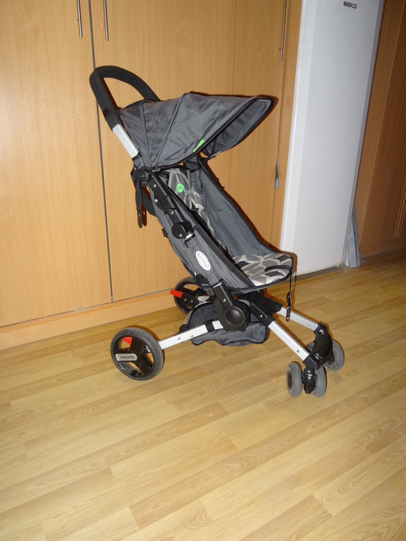 Детская коляска-трость Quick Smart Easy Fold 2500 руб