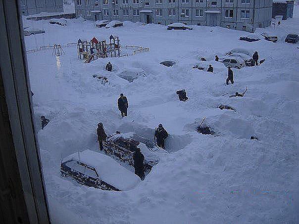 НЕМНОГО снежного Волгограда
