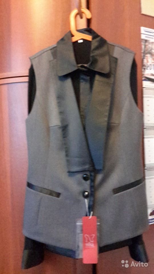 Новый костюм тройка Ника 46 р-р