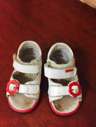 Продам б/у босоножки