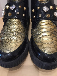 MISSURI  на девочку.