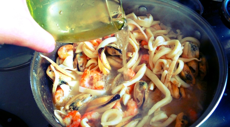 Рис с морепродуктами по-азиатски