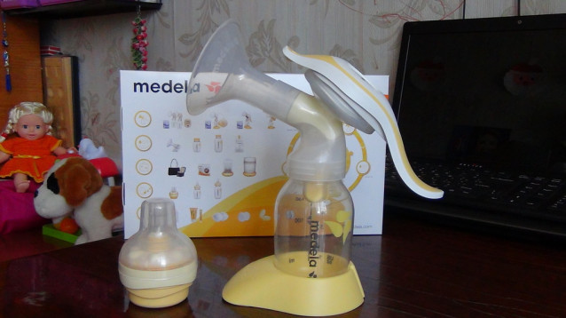 Молокоотсос Medela harmony (Швейцария) ручной 2-фа