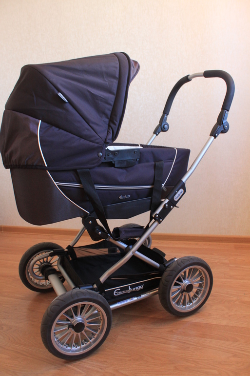Продам Emmaljunga city cross plus korg 18000. Добавила реальные фото.
