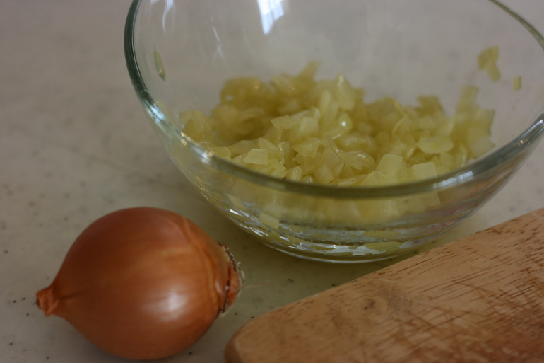 Салат из курицы с шампиньонами