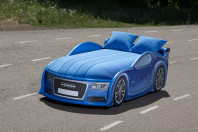 Кроватки-машинки с реалистичным дизайном