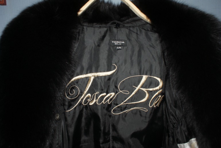 Пуховик toska blu италия. 48, возможно 50 р-р. Всего 5000р.