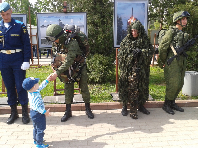 Рыбалка и ВДВ))