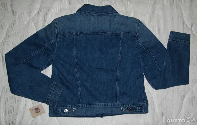 Новая джинсовая куртка Levis, размер L