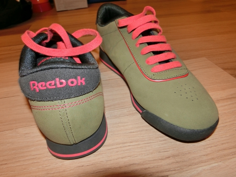 Кроссовки Reebok 37,5-38 размер