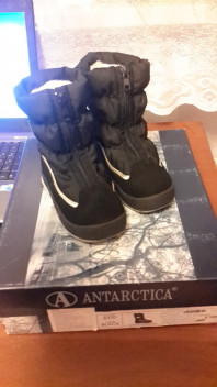 Сапожки Антарктика Италия и валенки