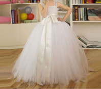 Платье праздничное нарядное новое красное белое