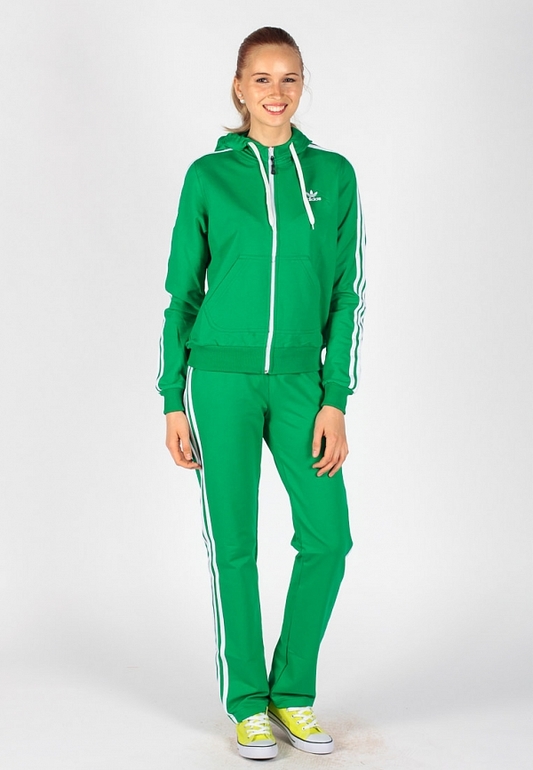 Спортивные костюмы из хлопка adidas с 42 по 52. Цена 1600 руб. В наличии