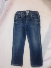 ARMANI брюки,джинсы 3 года