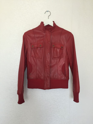 Кожаная куртка mango