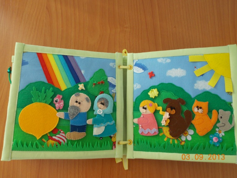 Книжка детская развивающая из фетра