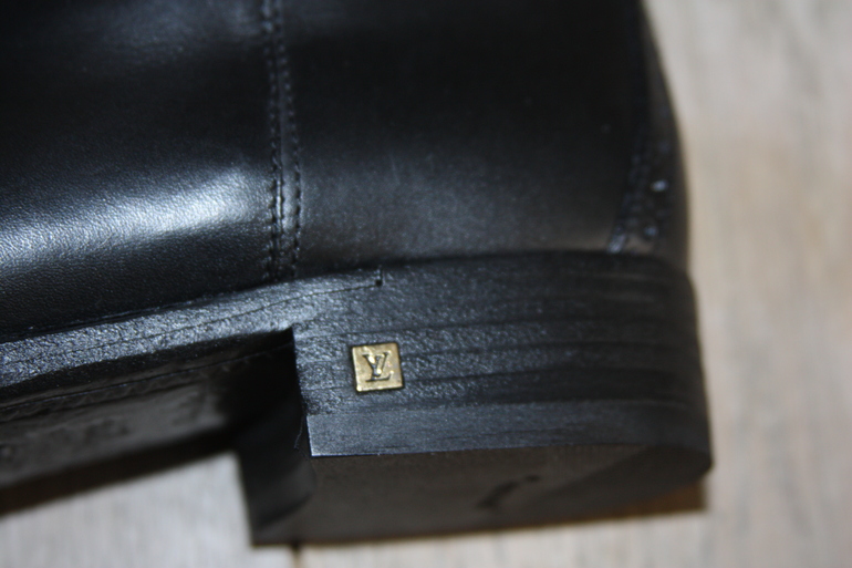***LOUIS VUITTON***CHRISTIAN LOBOUTIN***. оригиналы!
