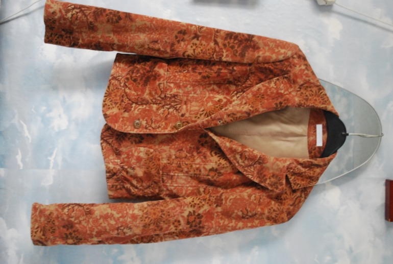 Продам вещи 42-44