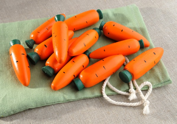 Счетный материал "12 морковок в льняном мешочке"