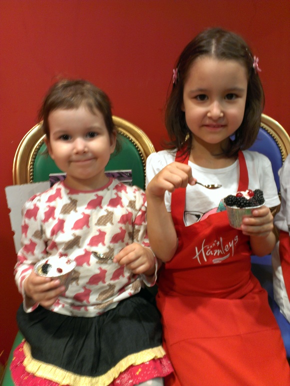 День рождения магазина Hamleys
