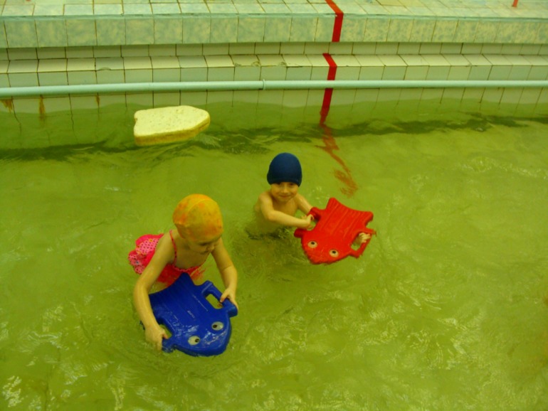 Видео и фото с Бассейна в садике