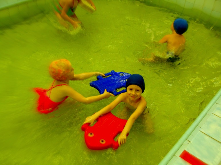 Видео и фото с Бассейна в садике