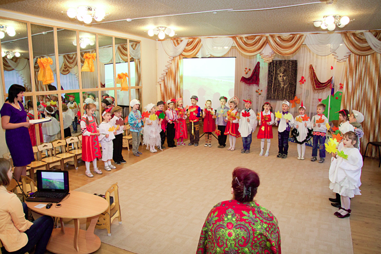 утренник  к Дню рождения Есенина С.А.