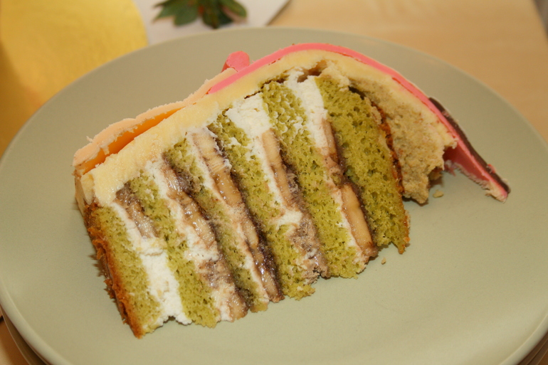 Наш праздничный тортик....