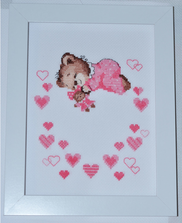 Вышивки и украшения ручной работы