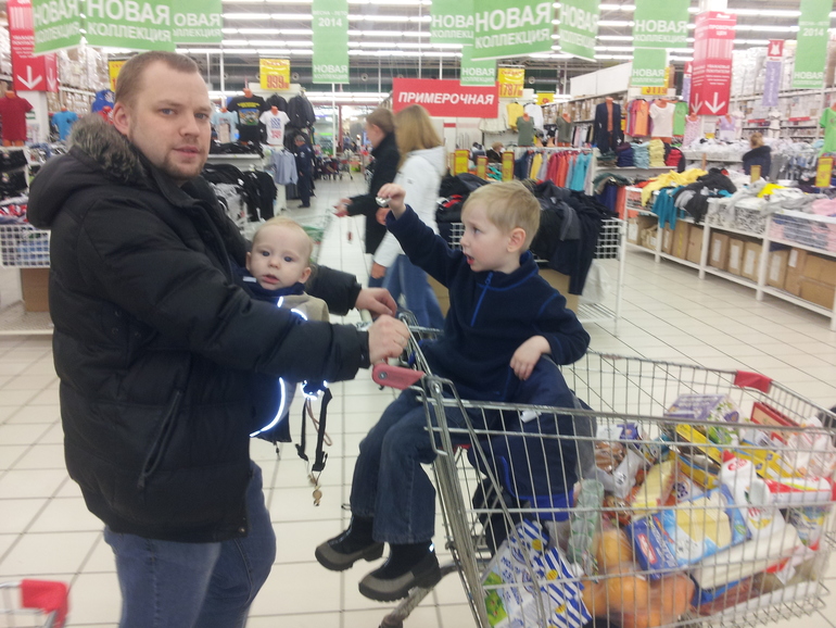 Детки в слинге