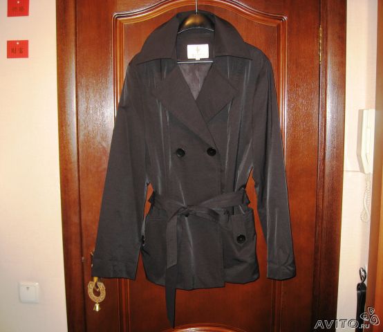 Продам плащик 54р 1000р