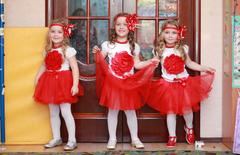 Три в одном: день рождение тройняшек