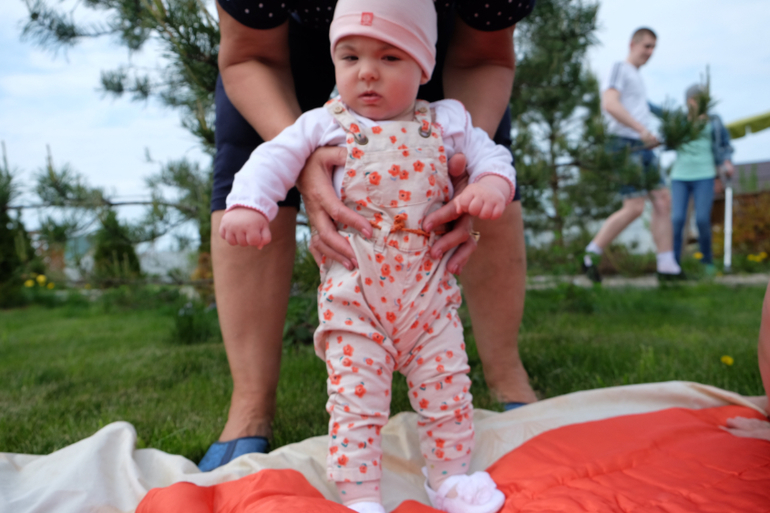 М. полгода и мама-тормоз!