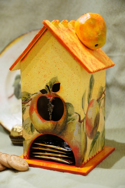 Чайный домик и полка в стиле шебби