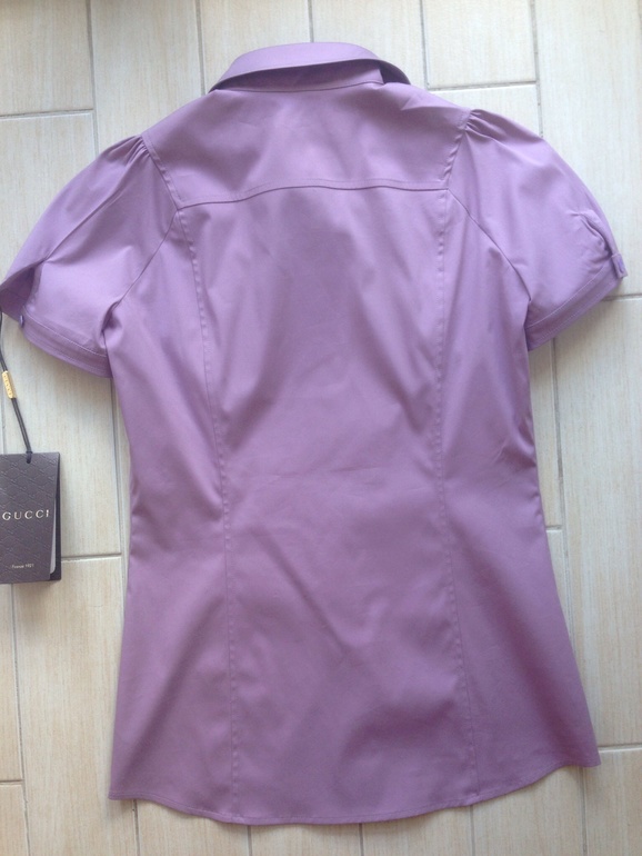 Gucci !!! Блузочка марк 36, на доченьку или худенькую мамочку. Сама ношу, прелесть !!! 4900