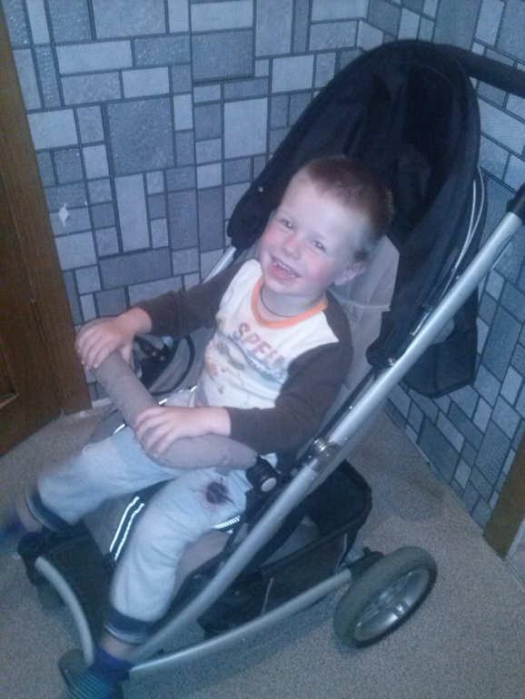 Прогулочная коляска Bebe beni Izzy . 1 год использования!