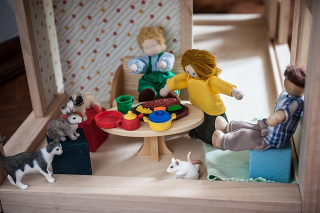 Продам деревянные игрушки plantoys, goki, haba и другие в отличном состоянии