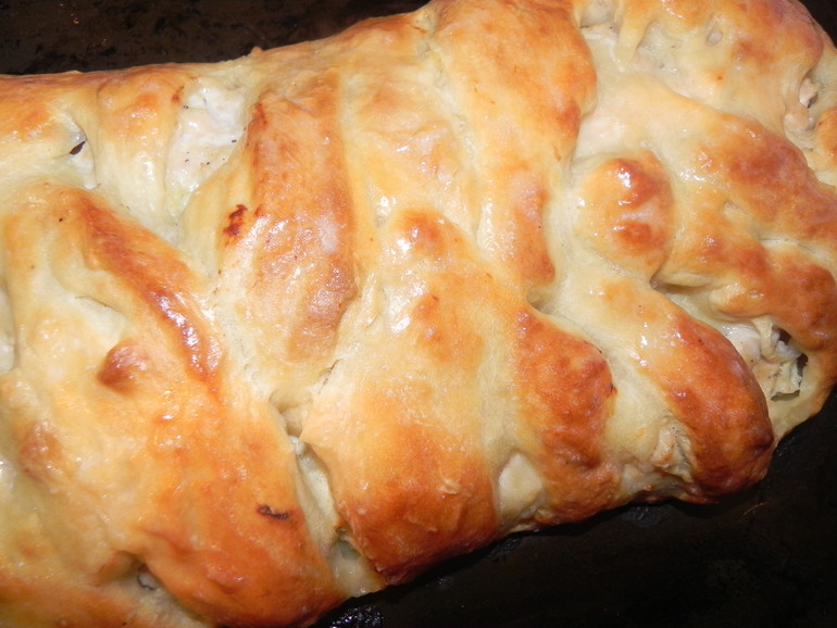 Пирог с картошкой,луком и фаршем)