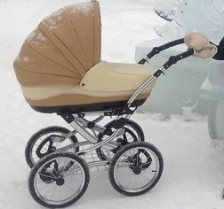 Продам коляску срочно возможен торг
