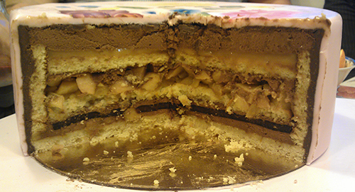 Торт с тагильской росписью