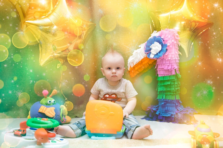 Отдам объемную цифру 1 за рафаэло