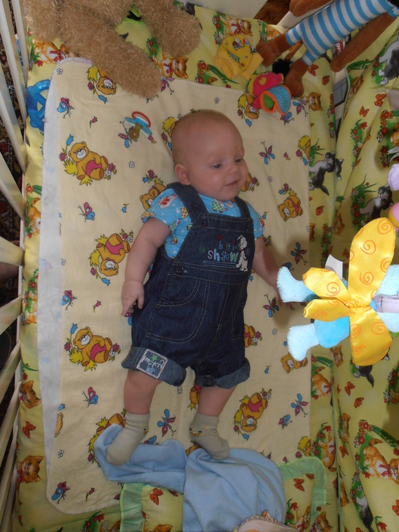 сынишке 3 месяца)