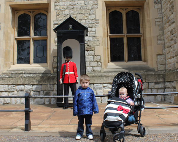 Детская коляска 2 в 1 Cosatto Giggle Special Edition