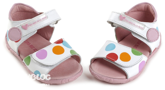 ПРОДАМ НОВЫЕ ! босоноги Agatha ruiz de la prada...