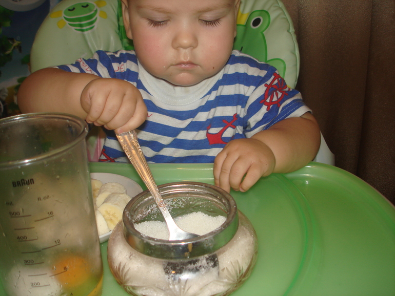 Готовим с детьми. Банановые оладьи.