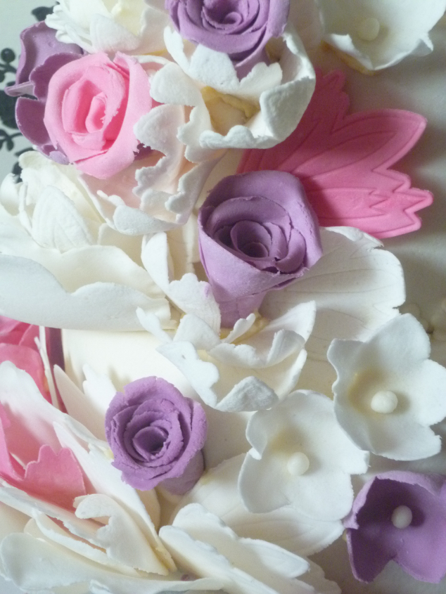 Для девушки с цветами.